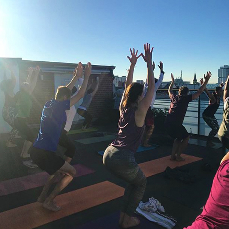 Yoga & Pilates Berlin Charlottenburg Lagoa Yoga Berlin